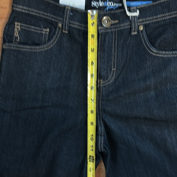 NWT Style & Co. Dark Wash Natural Fit Jeans (Sits at Natural Waist) Size 6 Short - Picture 11 of 15